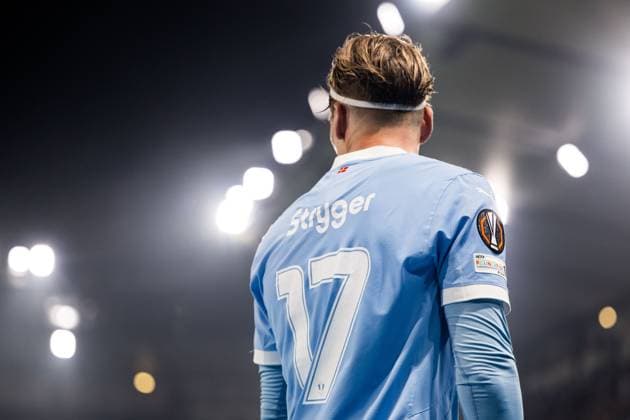 251023 Jens Stryger Larsen of Malmö FF during the UEFA Europa League football match between Malmö FF and Dinamo Zagreb on October 23, 2025 in Malmö Photo Petter Arvidson BILDBYRAN kod PA PA1100 fotboll football soccer fotball uefa europa league europa league malmö ff dinamo zagreb gnk Dinamo Zagreb bbeng  Copyright: PETTERxARVIDSON BB251023PA201