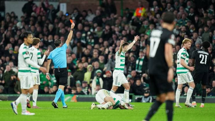 Referee Juan Martinez Munuera sneds Tochi Chukwuani of Sturm Graz off for a straight red card challenge on Celtic captain Callum McGregor. Celtic v Sturm Graz, UEFA Europa League, Group Stage, Football, Celtic Park, Glasgow, Scotland, UK - 23 Oct 2025Glasgow Celtic Park United Kingdom EDITORIAL USE ONLY No use with unauthorised audio, video, data, fixture lists, club league logos or live services. Online in-match use limited to 120 images, no video emulation. No use in betting, games or single club league player publications. Copyright: xStuartxWallace Shutterstockx 15567786da