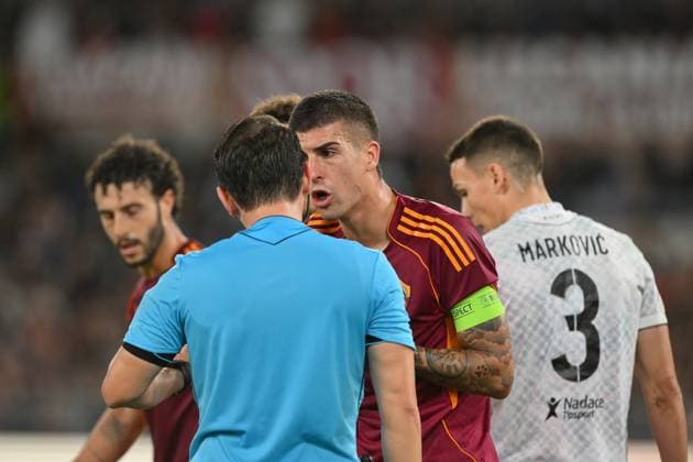 23rd October 2025, Stadio Olimpico, Rome, Italy; UEFA Europa League Football; Roma versus Viktoria Plezen; referee Umut Meler issues a yellow card to Gianluca Mancini of AS Roma  AllShotLive