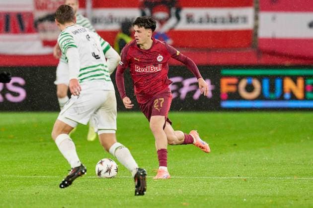 Salzburg, Austria October 23, 2025 Europa League 2025 2026 RB Salzburg vs Frencvaros Budapest In the picture from left in the duel Stefan Gartenmann TC , Kerim Alajbegovic RB Red Bull Arena Copyright: xFotostandx xWassmuth,xJUERGENxWASSMUTHx