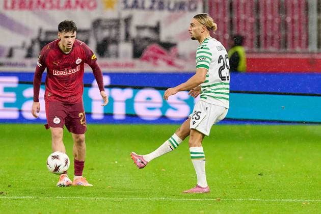 Salzburg, Austria October 23, 2025 Europa League 2025 2026 RB Salzburg vs Frencvaros Budapest Pictured from left Kerim Alajbegovic RB , Cebrails Makreckis TC Red Bull Arena Copyright: xFotostandx xWassmuth,xJUERGENxWASSMUTHx