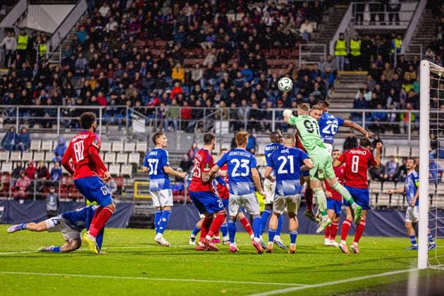 Olomuniec 23.10.2025 Pilka nozna Liga Konferencji UEFA sezon 2025 2026 kolejka 2 mecz: Sigma Olomuniec - Rakow Czestochowa --- Olomouc, Football UEFA Conference League season 2025 2026 round 2 match: Sigma Olomouc - Rakow Czestochowa Fot. Rafal Baranski Arena Akcji NEWSPIX.PL --- newspix.pl 