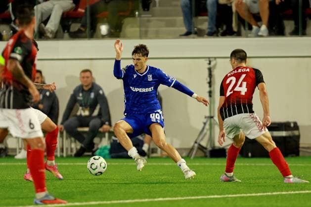 2025.10.23 Gibraltar Pilka nozna , UEFA Liga Konferencji sezon 2025 26 Lincoln Red Imps - Lech Poznan N z Pablo Rodriguez, Toni Kolega Foto Henryk Lipinski PressFocus 2025.10.23 Gibraltar Football , UEFA Conference League , 2025 2026 season Lincoln Red Imps - Lech Poznan Pablo Rodriguez, Toni Kolega Credit: Henryk Lipinski PressFocus NEWSPIX.PL --- newspix.pl 