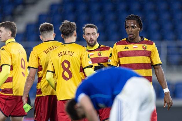 2025.10.23 Strasbourg Liga Konferencji UEFA kolejka 2 sezon 2025 2026 Racing Strasbourg - Jagiellonia Bialystok Nz Youssuf Sylla Dawid Drachal Foto Sathire KELPA ArenaAkcji 2025.10.23 Strasbourg football UEFA Conference League round 2 season 2025 2026 match Racing Strasbourg - Jagiellonia Bialystok Credit: Sathire KELPA ArenaAkcji NEWSPIX.PL --- newspix.pl 