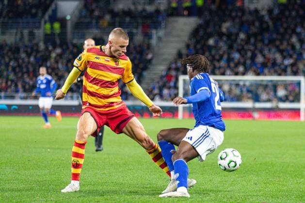 2025.10.23 Strasbourg Liga Konferencji UEFA kolejka 2 sezon 2025 2026 Racing Strasbourg - Jagiellonia Bialystok Nz Norbert Wojtuszek Guela Doue Foto Sathire KELPA ArenaAkcji 2025.10.23 Strasbourg football UEFA Conference League round 2 season 2025 2026 match Racing Strasbourg - Jagiellonia Bialystok Credit: Sathire KELPA ArenaAkcji NEWSPIX.PL --- newspix.pl 