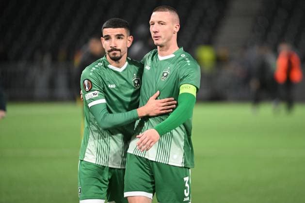BERN, SWITZERLAND OCTOBER 23 Ivan Yordanov l of Ludogorets and Anton Nedyalkov of Ludogorets r are disappointed after the defeat during the UEFA Europa League 2025 26 League Phase MD3 match between BSC Young Boys and PFC Ludogorets 1945 at Stadion Wankdorf on October 23, 2025 in Bern, Switzerland Bern Stadion Wankdorf Bern Switzerland Copyright: xJustPictures.ch ManuelxWinterbergerx jp-en-EuSpIm-MWI_4456