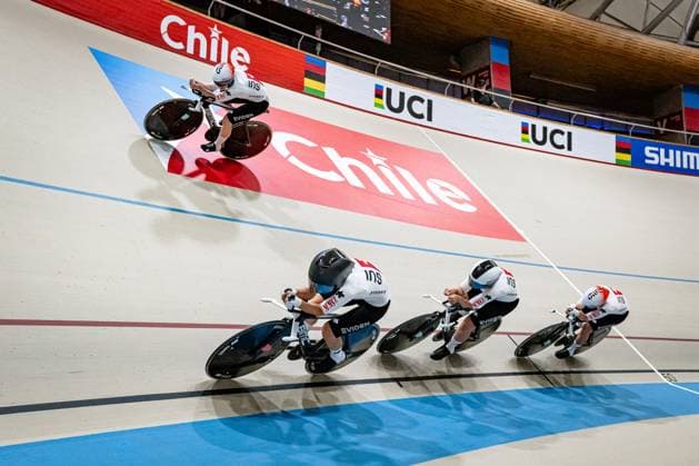 SEITZ Aline, LIECHTI Jasmin, BURI Fabienne, LIEHNER Annika UCI Track Cycling World Championships 2025 SEITZ Aline LIECHTI Jasmin BURI Fabienne LIEHNER Annika SUI Switzerland Landscape horizontal Landscape Event Event UCI Track Cycling World Championships 2025 Category Category Cycling Track Cycling World Championships Elite Women Location Place South America Chile Santiago de Chile Velodromo Parque Penalolen Instituto Discipline Team Pursuit Distance 4000 m Date Date 23 10 2025 Thursday Day 2