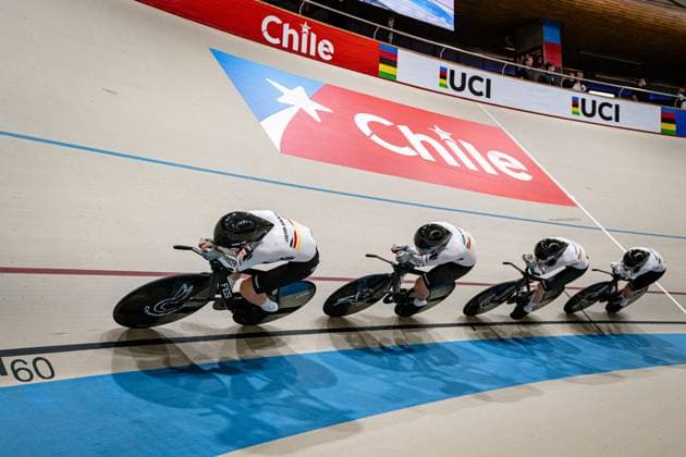 BRÄUTIGAM Messane, BRAUßE Franziska, KLEIN Lisa, SÜßEMILCH Laura UCI Track Cycling World Championships 2025 BRÄUTIGAM Messane BRAUßE Franziska KLEIN Lisa SÜßEMILCH Laura GER Germany Landscape horizontal Landscape Event Event UCI Track Cycling World Championships 2025 Category Category Cycling Track Cycling World Championships Elite Women Location Place South America Chile Santiago de Chile Velodromo Parque Penalolen Instituto Discipline Team Pursuit Distance 4000 m Date Date 23 10 2025 Thursday Day 2