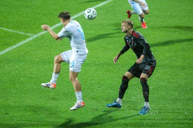 HNK Rijeka v AC Sparta Praha: UEFA Conference League Toni Fruk of HNK Rijeka and Jaroslav Zeleny of Sparta Praha jumps for the ball during the UEFA Conference League group phase matchday 2 between HNK Rijeka and AC Sparta Praha at HNK Rijeka Stadium on October 23, 2025. in Rijeka, Croatia.  NelxPavletic PIXSELL