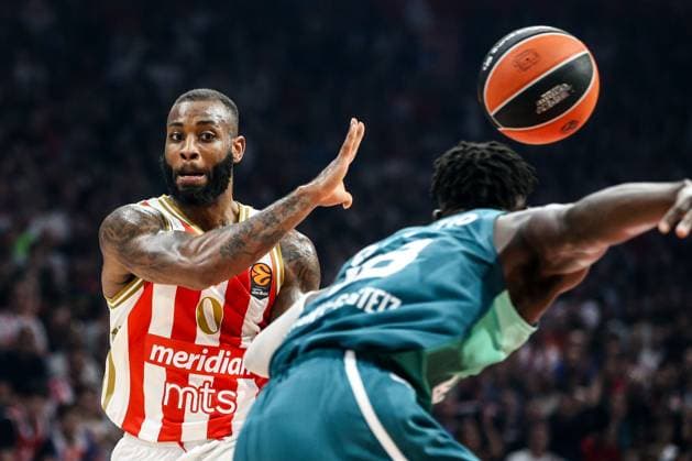 KK Crvena zvezda v Saski Baskonia - EuroLeague BELGRADE, SERBIA - OCTOBER 23: Codi Miller-McIntyre (0) of Crvena zvezda in action during the Turkish Airlines EuroLeague basketball match between KK Crvena zvezda and Saski Baskonia at the Belgrade Arena in Belgrade, Serbia on October 23, 2025. Filip Stevanovic Anadolu Belgrade Serbia. Editorial use only. Please get in touch for any other usage.  Copyright: x2025xAnadoluxFilipxStevanovicx