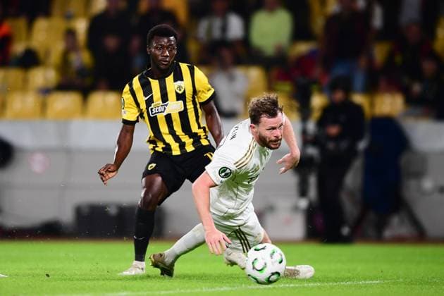 UEFA Conference League, AEK Athens vs Aberdeen - Frantzdy Pierrot of AEK Athens in action while scoring during the UEFA Conference League league phase matchday 2 soccer match between AEK Athens vs Aberdeen held at AEK Arena in Athens, Greece, 23 October 2025. IMAGO ONE INCH PRODUCTIONS ATHENS Greece Copyright: xOnexInchxProductionsx 6700575