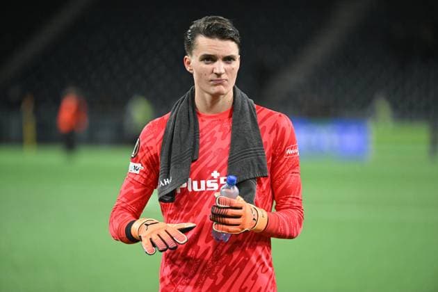 BERN, SWITZERLAND OCTOBER 23 goalkeeper Marvin Keller of Young Boys in action during the UEFA Europa League 2025 26 League Phase MD3 match between BSC Young Boys and PFC Ludogorets 1945 at Stadion Wankdorf on October 23, 2025 in Bern, Switzerland Bern Stadion Wankdorf Bern Switzerland Copyright: xJustPictures.ch ManuelxWinterbergerx jp-en-EuSpIm-MWI_4489