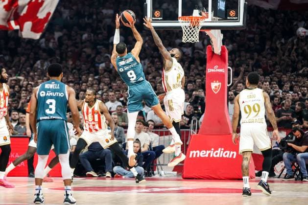 KK Crvena zvezda v Saski Baskonia - EuroLeague BELGRADE, SERBIA - OCTOBER 23: Timothe Luwawu-Cabarrot (9) of Saski Baskonia in action during the Turkish Airlines EuroLeague basketball match between KK Crvena zvezda and Saski Baskonia at the Belgrade Arena in Belgrade, Serbia on October 23, 2025. Filip Stevanovic Anadolu Belgrade Serbia. Editorial use only. Please get in touch for any other usage.  Copyright: x2025xAnadoluxFilipxStevanovicx