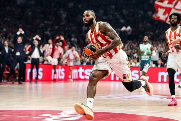 KK Crvena zvezda v Saski Baskonia - EuroLeague BELGRADE, SERBIA - OCTOBER 23: Codi Miller-McIntyre (0) of Crvena zvezda in action during the Turkish Airlines EuroLeague basketball match between KK Crvena zvezda and Saski Baskonia at the Belgrade Arena in Belgrade, Serbia on October 23, 2025. Filip Stevanovic Anadolu Belgrade Serbia. Editorial use only. Please get in touch for any other usage.  Copyright: x2025xAnadoluxFilipxStevanovicx