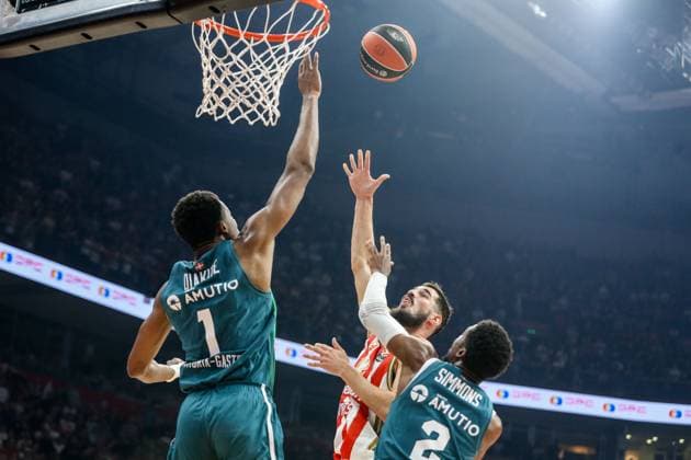 KK Crvena zvezda v Saski Baskonia - EuroLeague BELGRADE, SERBIA - OCTOBER 23: Mamadi Diakite (1) of Saski Baskonia in action during the Turkish Airlines EuroLeague basketball match between KK Crvena zvezda and Saski Baskonia at the Belgrade Arena in Belgrade, Serbia on October 23, 2025. Filip Stevanovic Anadolu Belgrade Serbia. Editorial use only. Please get in touch for any other usage.  Copyright: x2025xAnadoluxFilipxStevanovicx