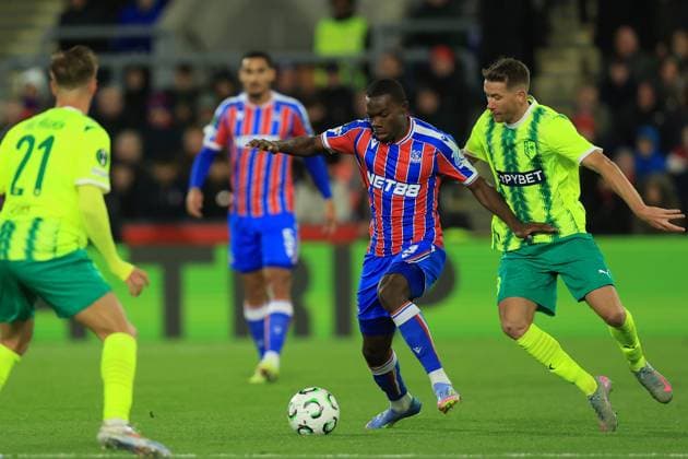 Crystal Palace v AEK Larnaca Europa Conference League 23scores a goal 1-02025. Crystal Palace defender Tyrick Mitchell (3) comes under pressure from AEK Larnaca midfielder Marcus Rohden (8) during the Europa Conference League match between Crystal Palace and AEK Larnaca at Selhurst Park, London, England on 23 October 2025. London Selhurst Park Greater London England Editorial use only , Copyright: xSimonxRoex PSI-23080-0102