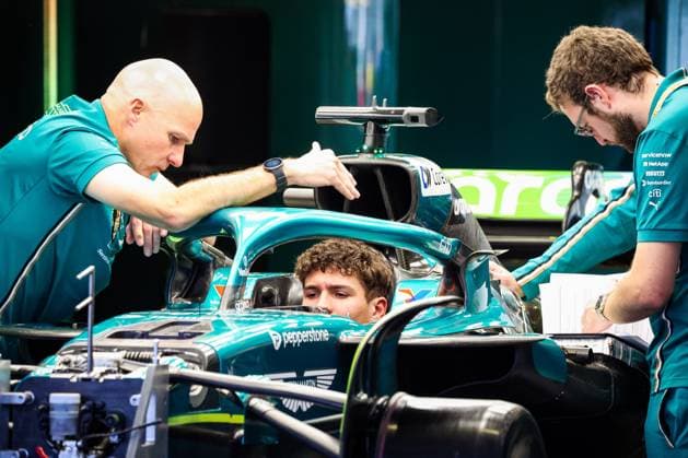F1 - MEXICO CITY GRAND PRIX 2025 CRAWFORD Jak (usa), Aston Martin F1 Team AMR25, portrait during the 2025 Formula 1 Mexico City Grand Prix, 20th round of the 2025 FIA Formula One World Championship, WM, Weltmeisterschaft from October 24 to 26, 2025 on the Autodromo Hermanos Rodriguez, in Mexico City, Mexico - Mexico CityMexico  Copyright: xFLORENTxGOODENx