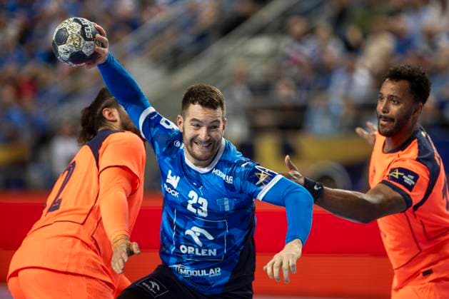 EHF Champions League - Orlen Wisla Plock v FC Barcelona, Barca Miha Zarabec during the match EHF Champions League Men match between Orlen Wisla Plock and FC Barcelona in Plock, Poland on October 24, 2025.NO SALES POLAND Plock Poland  Copyright: xAndrzejxIwanczukx originalFilename:iwanczuk-ehfchamp251024_np48n.jpg