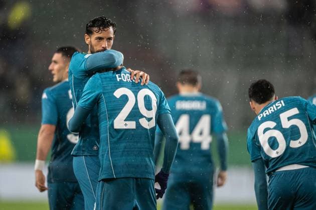 Pablo Mari a goal celebrate with his teamamtes during Europa Conference league match, SK Rapid Wien - ACF Fiorentina, 23. october 2025, Allianz stadium, Wien, Austria Copyright: xMICHALxFAJT,ZOSPORTU.SKx MAR_1671
