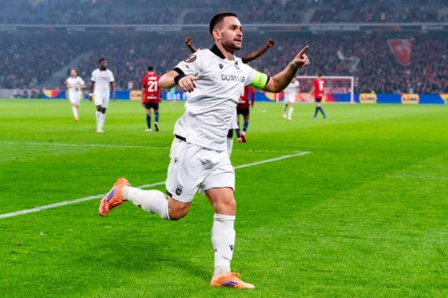 2025-10-23 LOSC Lille v PAOK FC - UEFA Europa League 2025 26 League Phase MD3 LILLE, FRANCE - OCTOBER 23: Andrija Zivkovic of PAOK FC celebrates after scoring the team s fourth goal during the UEFA Europa League 2025 26 League Phase MD3 match between LOSC Lille and PAOK FC at Stade Pierre Mauroy on October 23, 2025 in Lille, France. Lille Stade Pierre Mauroy France Content not available for redistribution in The Netherlands directly or indirectly through any third parties. Copyright: xJorisxVerwijstx