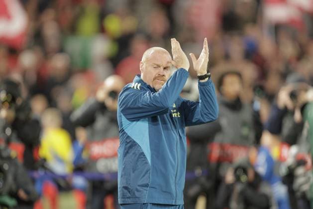 Nottingham Forest v FC Porto Europa League 23 10 2025. Sean Dyche head coach of Nottingham Forest during the Europa League match between Nottingham Forest and FC Porto at the City Ground, Nottingham, England on 23 October 2025. Editorial use only , Copyright: xJezxTighex PSI-23076-0151