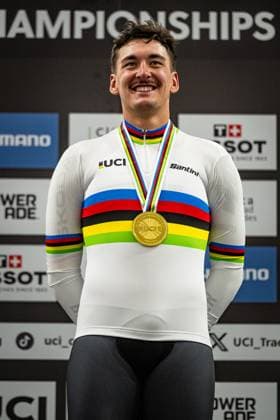 AUGENSTEIN Moritz UCI Track Cycling World Championships 2025 AUGENSTEIN Moritz GER Germany Award Ceremony Medal Ceremony Podium Portrait Portrait Portrait Event Event UCI Track Cycling World Championships 2025 Category Category Cycling Track Cycling World Championships Elite Men Location Location South America Chile Santiago de Chile Velodromo Parque Penalolen Instituto Discipline Scratch Race Distance 10 km Date Date 23 10 2025 Thursday Day 2