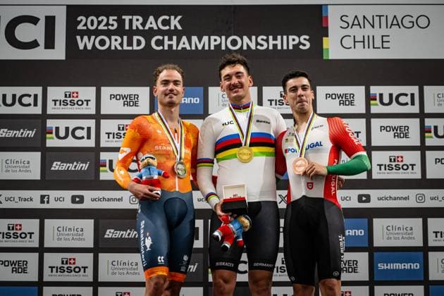 AUGENSTEIN Moritz UCI Track Cycling World Championships 2025 AUGENSTEIN Moritz GER Germany Award Ceremony Medal Ceremony Podium Landscape horizontal Landscape Event Event UCI Track Cycling World Championships 2025 Category Category Cycling Track Cycling World Championships Elite Men Location Location South America Chile Santiago de Chile Velodromo Parque Penalolen Instituto Discipline Scratch Race Distance 10 km Date Date 23 10 2025 Thursday Day 2