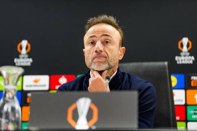 UEFA Europa League: Feyenoord v Panathinaikos F.C. Rotterdam - Coach Christos Kontis of Panathinaikos during the third match of the UEFA Europa League 2025 2026. The match is set between Feyenoord and Panathinaikos F.C. at Stadion Feijenoord De Kuip on 23 October 2025 in Rotterdam, The Netherlands. Copyright: xYannickxVerhoevenx