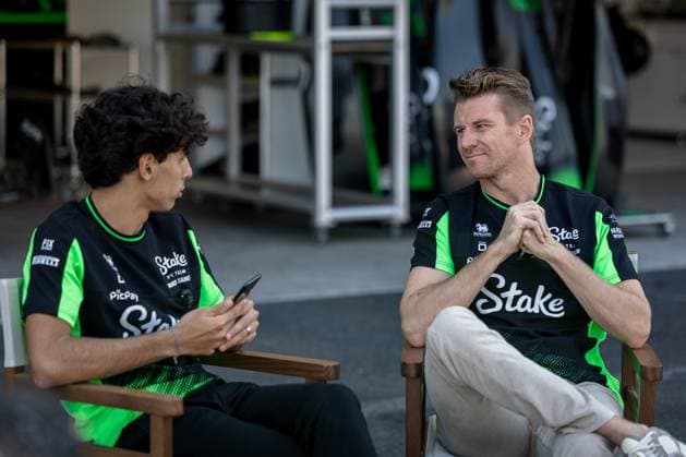 October 23, 2025, Mexico, Mexico: Nico Hulkenberg and Gabriel Bortoleto of Stake F1 Team Kick Sauber seen during the Formula One Mexican Grand Prix. Mexico Mexico - ZUMAs197 20251023_aaa_s197_299 Copyright: xJayxHiranox