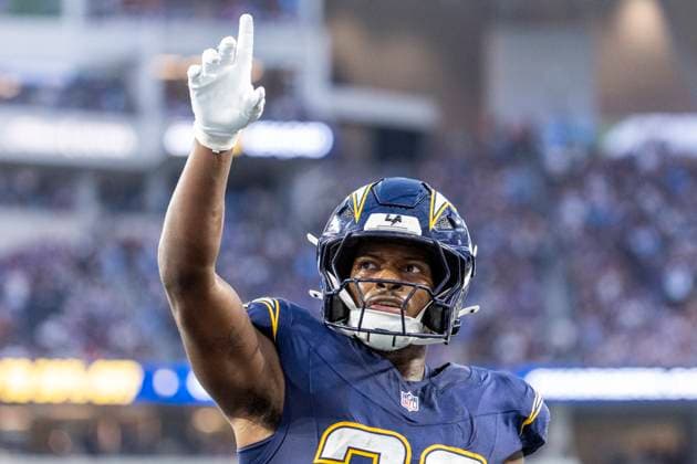 October 23, 2025, Los Angeles, California, USA: Los Angeles Chargers running back Kimani Vidal 30 celebrates after scoring against the Minnesota Vikings during an NFL, American Football Herren, USA football game at SoFi Stadium, Thursday Oct. 23, 2025, in Inglewood, Calif. Los Angeles USA - ZUMAc68_ 20251023_zaf_c68_021 Copyright: xRingoxChiux