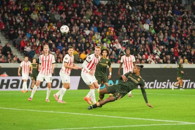 Sébastien Haller (FC Utrecht, 91) with a goal attempt UEFA Europa League: SC Freiburg vs FC Utrecht, Europa-Park-Stadion, 24.09.2025 Baden-Württemberg Deutschland Copyright: xBEAUTIFULxSPORTS Boscox
