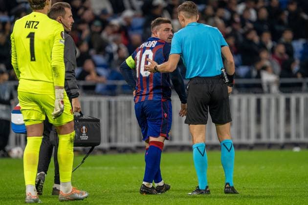 Lyon, France, October 23th 2025 Xherdan Shaqiri (10 Basel) not amused during the Europa League football match between Olympique Lyon and FC Basel 1893 at OL Stadium in Lyon, France. Pascal von Büren (Pascal von Büren SPP) Copyright: xPascalxvonxBürenx xSPPx spp-en-PaVoBSp-PAVO_Lyon-67