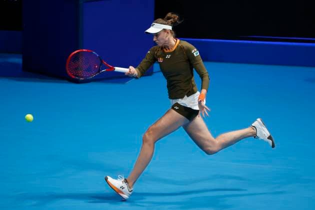 October 24, 2025, Tokyo, Japan: Elena RYBAKINA (KAZ) returns a shot against Victoria MBOKO (CAN) during their Quarter Final match at the Toray Pan Pacific Open Tennis at Ariake Colosseum in Tokyo. The tournament runs from October 20 to 26. Rybakina won 6-3, 7-6 Tokyo Japan - ZUMAm191 20251024_aap_m191_007 Copyright: xRodrigoxReyesxMarinx