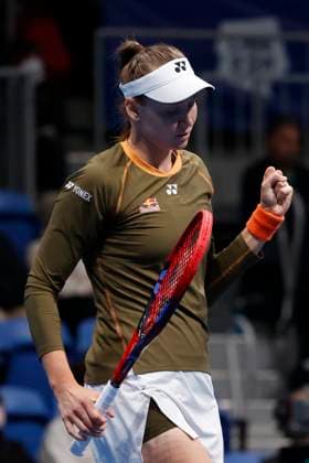 October 24, 2025, Tokyo, Japan: Elena RYBAKINA (KAZ) in action against Victoria MBOKO (CAN) during their Quarter Final match at the Toray Pan Pacific Open Tennis at Ariake Colosseum in Tokyo. The tournament runs from October 20 to 26. Rybakina won 6-3, 7-6 Tokyo Japan - ZUMAm191 20251024_aap_m191_008 Copyright: xRodrigoxReyesxMarinx
