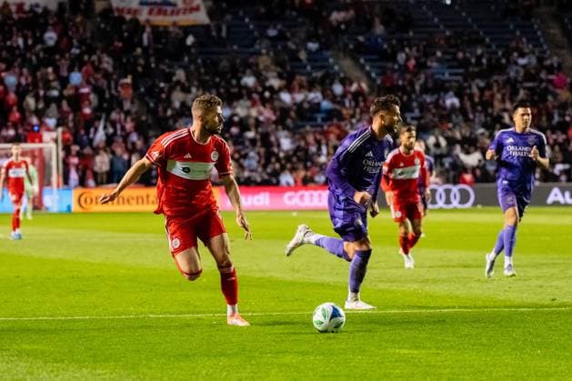 IL: Chicago Fire vs Orlando City Chicago Fire Forward Hugo Cuypers (9) pushes the ball up towards the Orlando City side on a fast break during the Chicago Fire FC vs Orlando City Wildcard match at SeatGeek Stadium. Final Score: Chicago Fire - 3, Orlando City - 1 Bridgeview USA Copyright: xRajxChavdax RCHAVDA_CFFC_OCFC_WC_0012