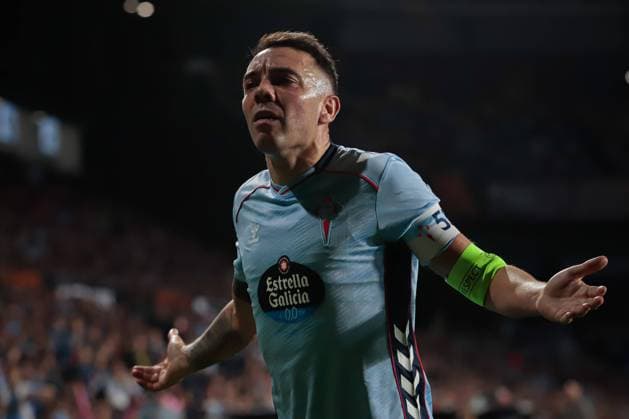 October 23, 2025, Vigo, Galicia, Spain: VIGO, SPAIN. OCTOBER 23: Iago Aspas during the start of the Europa League match between RC CELTA and OGC Nice at the Abanca-Balaidos Stadium in Vigo on October 23, 2025. Vigo Spain - ZUMAi112 20251023_zip_i112_016 Copyright: xAdrianxIragox Vigo Spain - ZUMA0838 20251023_zip_i112_016 Copyright: xIMAGO AdrianxIragox