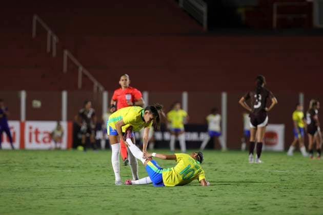 Amistoso Feminino Sub20 Brasil x México GOIÃ¢NIA, GO - 23.10.2025: AMISTOSO FEMININO SUB20 BRASIL X MÃ XICO - Friendly match between the Brazilian Women& 39;s Under-20 Team and the Mexican national team, Nationalteam held at the OnÃ sio Brasileiro Alvarenga Stadium in the city of Goiania GO, this Wednesday, 23rd. (Photo: Claudio Santos Fotoarena) x2829859x  ClaudioxSantos