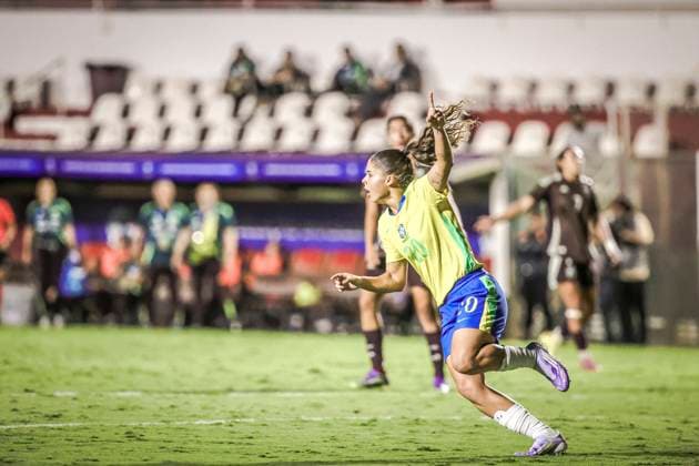 Amistoso Feminino Sub20 Brasil x México GOIÃ¢NIA, GO - 23.10.2025: AMISTOSO FEMININO SUB20 BRASIL X MÃ XICO - Friendly match between the Brazilian Women& 39;s Under-20 Team and the Mexican national team, Nationalteam held at the OnÃ sio Brasileiro Alvarenga Stadium in the city of Goiania GO, this Wednesday, 23rd. (Photo: Claudio Santos Fotoarena) x2829871x  ClaudioxSantos