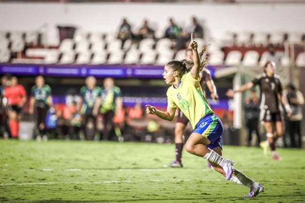 Amistoso Feminino Sub20 Brasil x México GOIÃ¢NIA, GO - 23.10.2025: AMISTOSO FEMININO SUB20 BRASIL X MÃ XICO - Friendly match between the Brazilian Women& 39;s Under-20 Team and the Mexican national team, Nationalteam held at the OnÃ sio Brasileiro Alvarenga Stadium in the city of Goiania GO, this Wednesday, 23rd. (Photo: Claudio Santos Fotoarena) x2829872x  ClaudioxSantos
