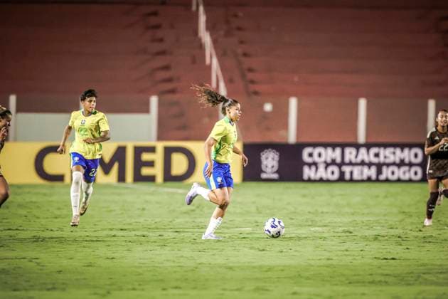Amistoso Feminino Sub20 Brasil x México GOIÃ¢NIA, GO - 23.10.2025: AMISTOSO FEMININO SUB20 BRASIL X MÃ XICO - Friendly match between the Brazilian Women& 39;s Under-20 Team and the Mexican national team, Nationalteam held at the OnÃ sio Brasileiro Alvarenga Stadium in the city of Goiania GO, this Wednesday, 23rd. (Photo: Claudio Santos Fotoarena) x2829880x  ClaudioxSantos
