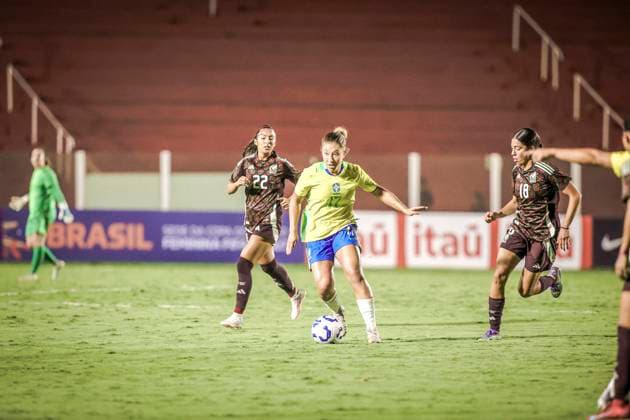 Amistoso Feminino Sub20 Brasil x México GOIÃ¢NIA, GO - 23.10.2025: AMISTOSO FEMININO SUB20 BRASIL X MÃ XICO - Friendly match between the Brazilian Women& 39;s Under-20 Team and the Mexican national team, Nationalteam held at the OnÃ sio Brasileiro Alvarenga Stadium in the city of Goiania GO, this Wednesday, 23rd. (Photo: Claudio Santos Fotoarena) x2829885x  ClaudioxSantos