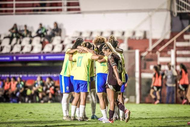 Amistoso Feminino Sub20 Brasil x México GOIÃ¢NIA, GO - 23.10.2025: AMISTOSO FEMININO SUB20 BRASIL X MÃ XICO - Friendly match between the Brazilian Women& 39;s Under-20 Team and the Mexican national team, Nationalteam held at the OnÃ sio Brasileiro Alvarenga Stadium in the city of Goiania GO, this Wednesday, 23rd. (Photo: Claudio Santos Fotoarena) x2829904x  ClaudioxSantos