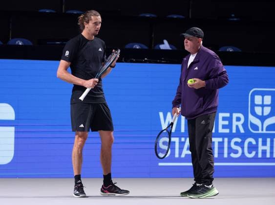 TENNIS - ATP, Tennis Herren Erste Bank Open VIENNA,AUSTRIA,24.OCT.25 - TENNIS - ATP World Tour, Erste Bank Open, training. Image shows Alexander Zverev (GER) and his coach and father Alexander Zverev senior.  GEPAxpictures xWalterxLuger