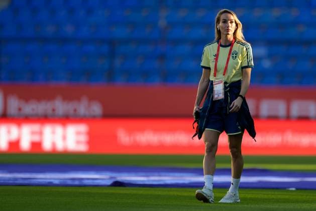 251024 Kosovare Asllani of Sweden ahead of the Women s Nations League semifinal football match between Spain and Sweden on October 24, 2025 in Malaga Photo Ludvig Thunman BILDBYRAN code LT LT0735 fotboll football soccer fotball nations league uefa womens nations league spanien sverige sweden spain dam bbeng semifinal  Copyright: LUDVIGxTHUNMAN BB251024LT005