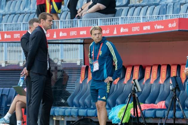 Malaga, Spain, October 24th 2025 Peter Gerhardsson, Swedish head coach, before the UEFA Women?s Nations League semifinal between Spain and Sweden at Estadio La Rosaleda, on October 24, 2025, Malaga, Spain. (Andres Lopez Sheridan SPP) Copyright: xAndresxLopezxSheridanxx xSPPx spp-en-AnLoShSp-AndresLopezSheridan_Spain-Sweden-NationsLeague-5