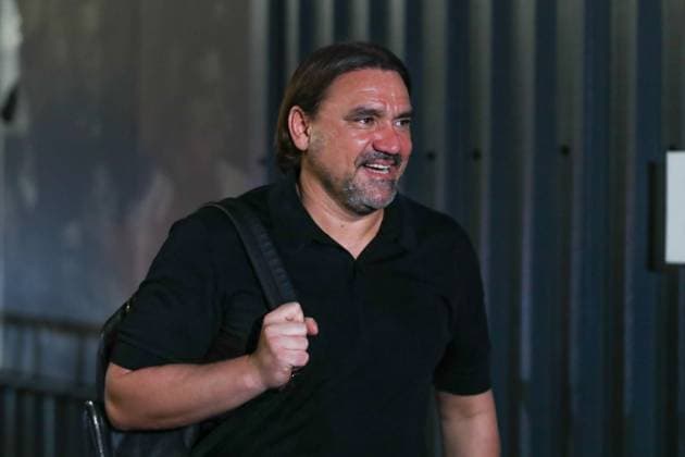 Leeds United v West Ham United, Premier League Daniel Farke Manager Of Leeds United Arrives during the Leeds United v West Ham United Premier League match at Elland Road, Leeds, England on 24 October 2025 Credit: Lee Keuneke Every Second Media Editorial use only. All images are copyright Every Second Media Limited. No images may be reproduced without prior permission. All rights reserved. Premier League and Football League images are subject to licensing agreements with Football DataCo Limited. see https: www.football-dataco.com Copyright: xIMAGO EveryxSecondxMediax ESM-1638-0011 LeexKeunekex xEveryxSecondxMediax