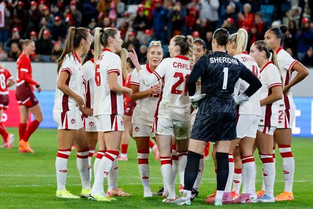 Canada after 1 0 , Switzerland, Womens soccer, Friendly match, Switzerland vs Canada, 24 10 2025, Swissporarena, Lucerne, Switzerland Lucerne Swissporarena Canton Lucerne Switzerland Copyright: xGrantxHubbsx