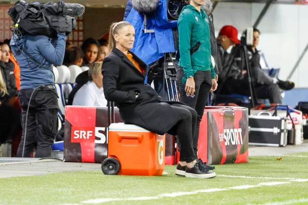 Casey Stoney Canada, Coach , Switzerland, Womens soccer, Friendly match, Switzerland vs Canada, 24 10 2025, Swissporarena, Lucerne, Switzerland Lucerne Swissporarena Canton Lucerne Switzerland Copyright: xGrantxHubbsx