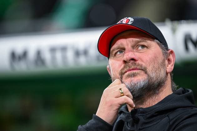 1 Bundesliga SV Werder Bremen Union Berlin on 24 10 2025 at Weserstadion in Bremen Coach Steffen Baumgart Berlin pensive MT