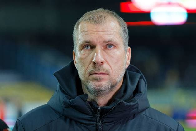 Coach Jochen Seitz Lok Leipzig , Hallescher FC vs 1 FC Lok Leipzig, Soccer, RL Nordost, Matchday 13, Season 2025 26, 24 10 2025 Halle Leuna Chemie Stadion ST Germany